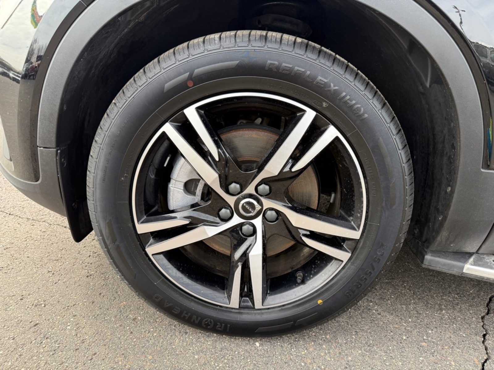 2023 Volvo XC40 B5 Core, 39638, Photo