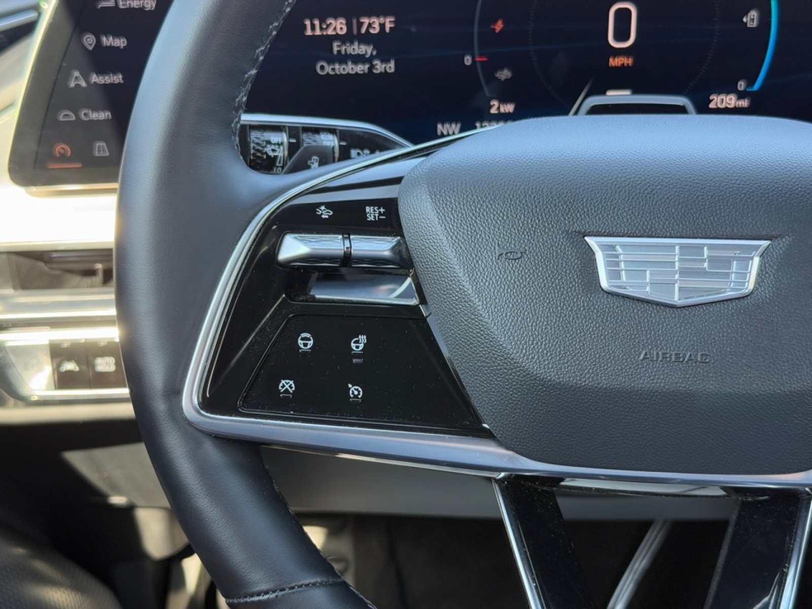 2024 Cadillac LYRIQ Luxury w/1SE, 39000, Photo