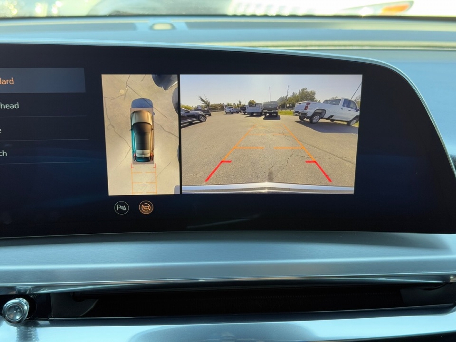 2024 Cadillac LYRIQ Luxury w/1SE, 39000, Photo