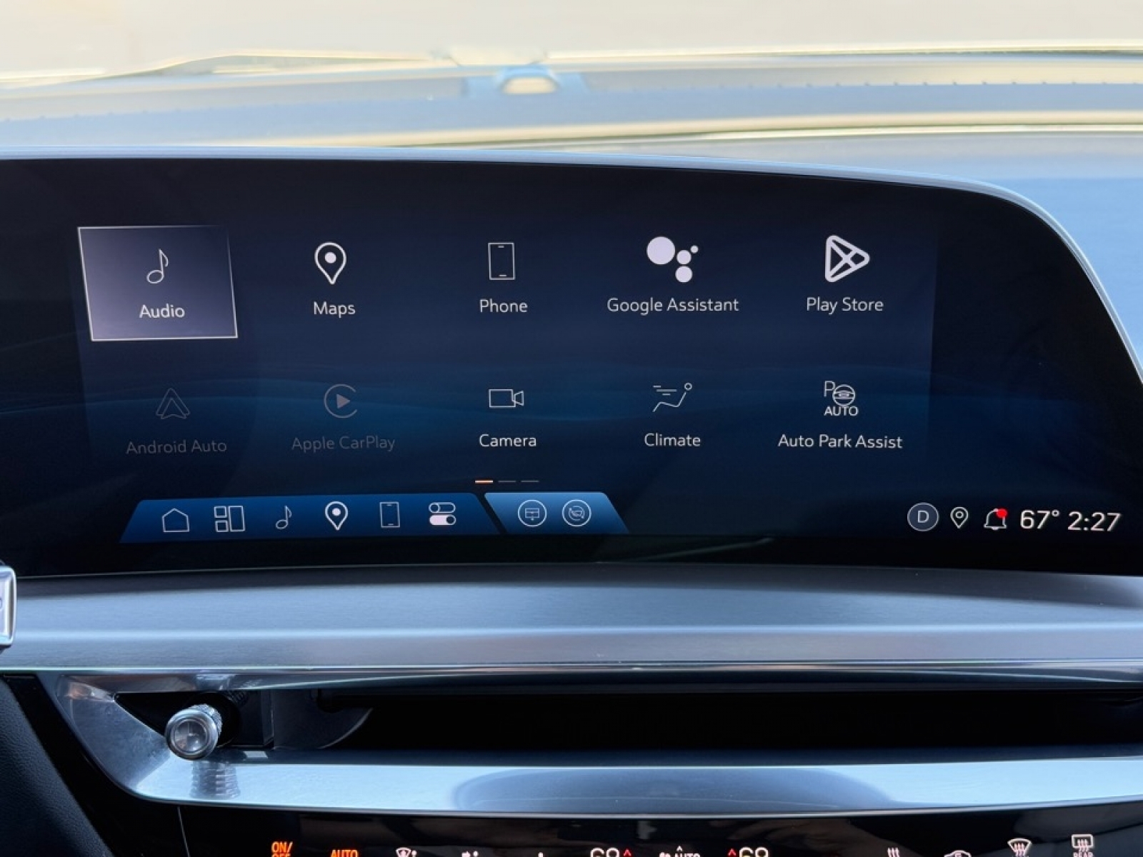 2024 Cadillac LYRIQ Luxury w/1SC, 39047, Photo