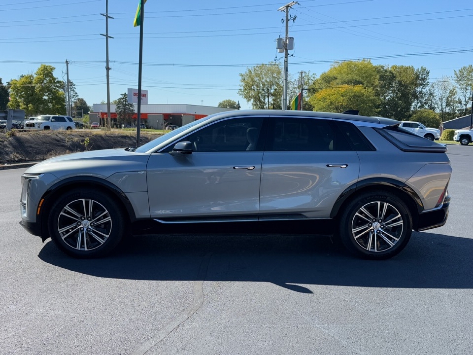 2024 Cadillac LYRIQ Luxury w/1SC, 39047, Photo