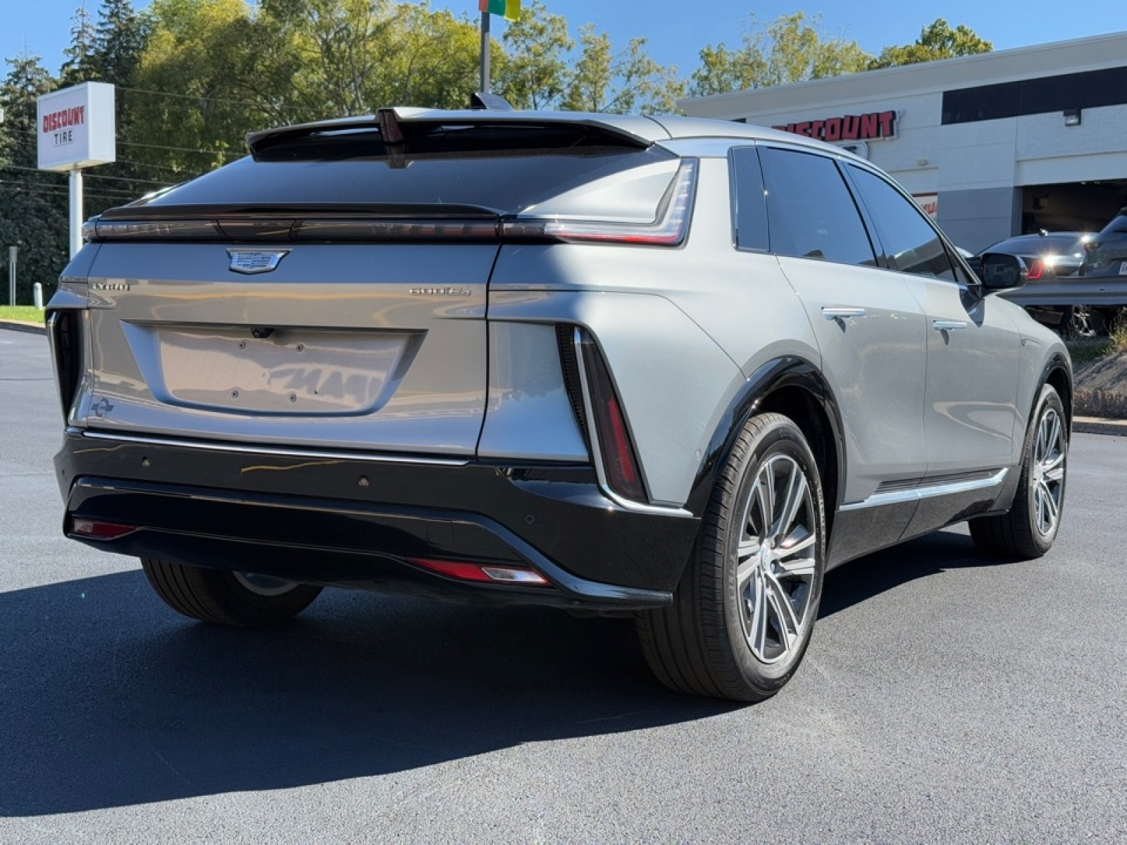 2024 Cadillac LYRIQ Luxury w/1SC, 39047, Photo