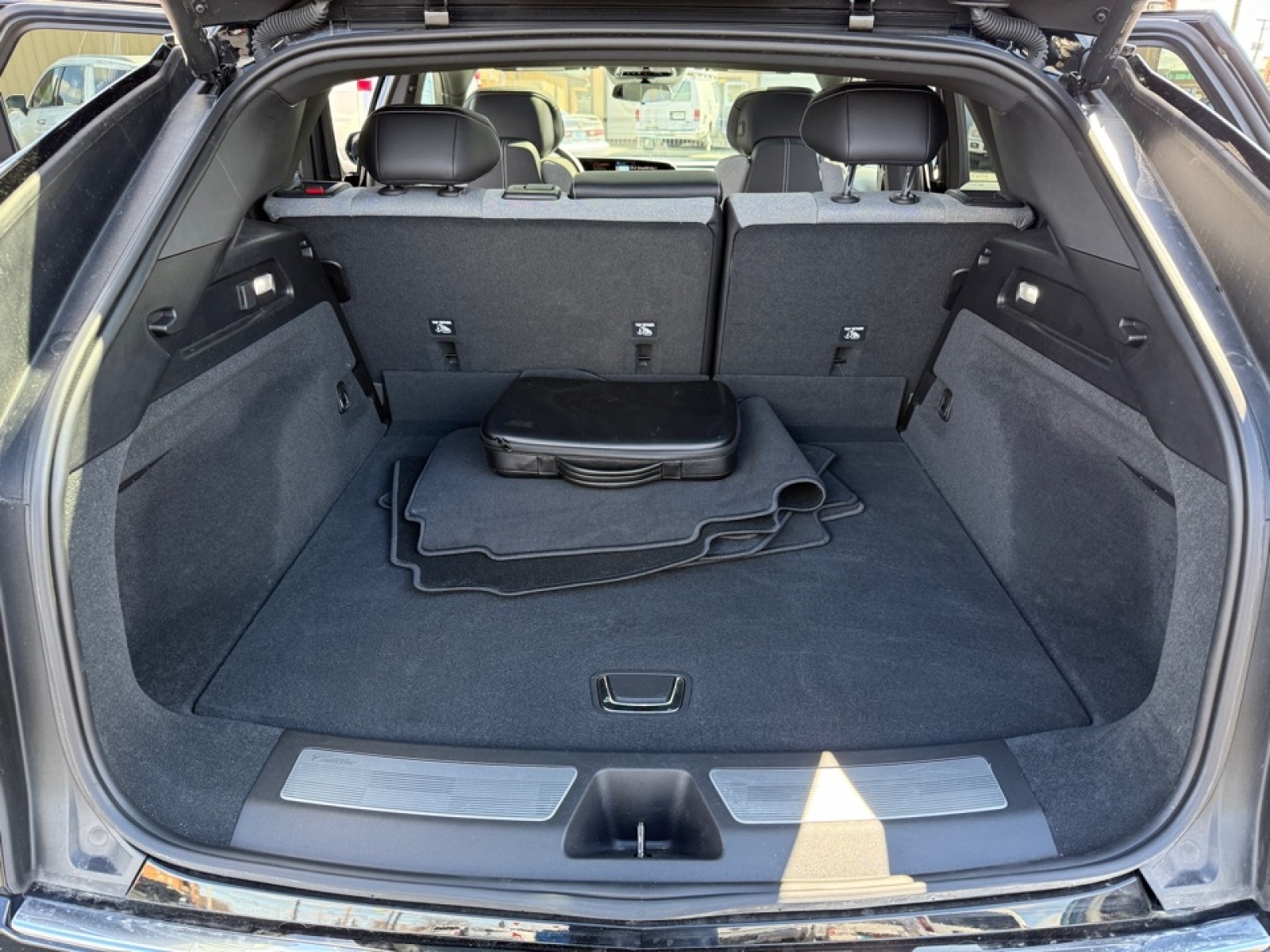 2024 Cadillac LYRIQ Tech w/1SA, 39661, Photo