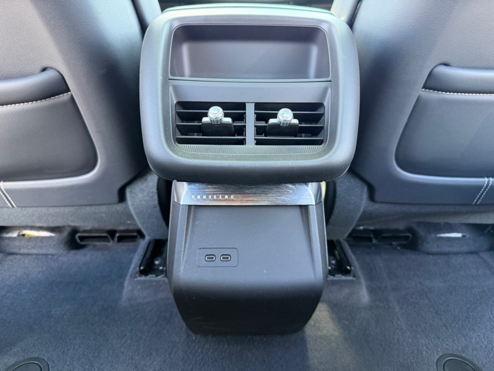 2024 Cadillac LYRIQ Tech w/1SA, 39661, Photo