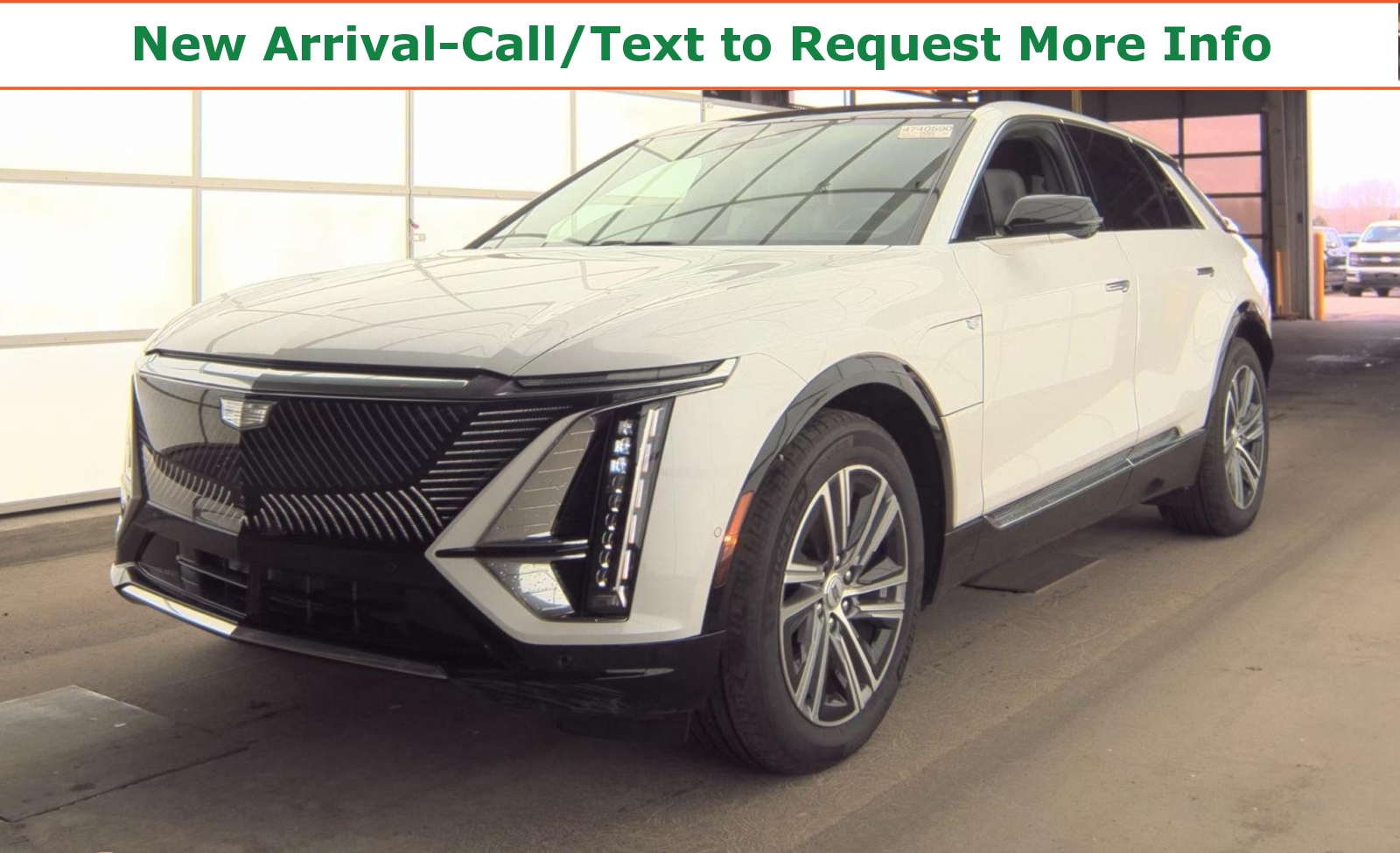 2024 Cadillac LYRIQ Luxury w/1SD, 39905, Photo