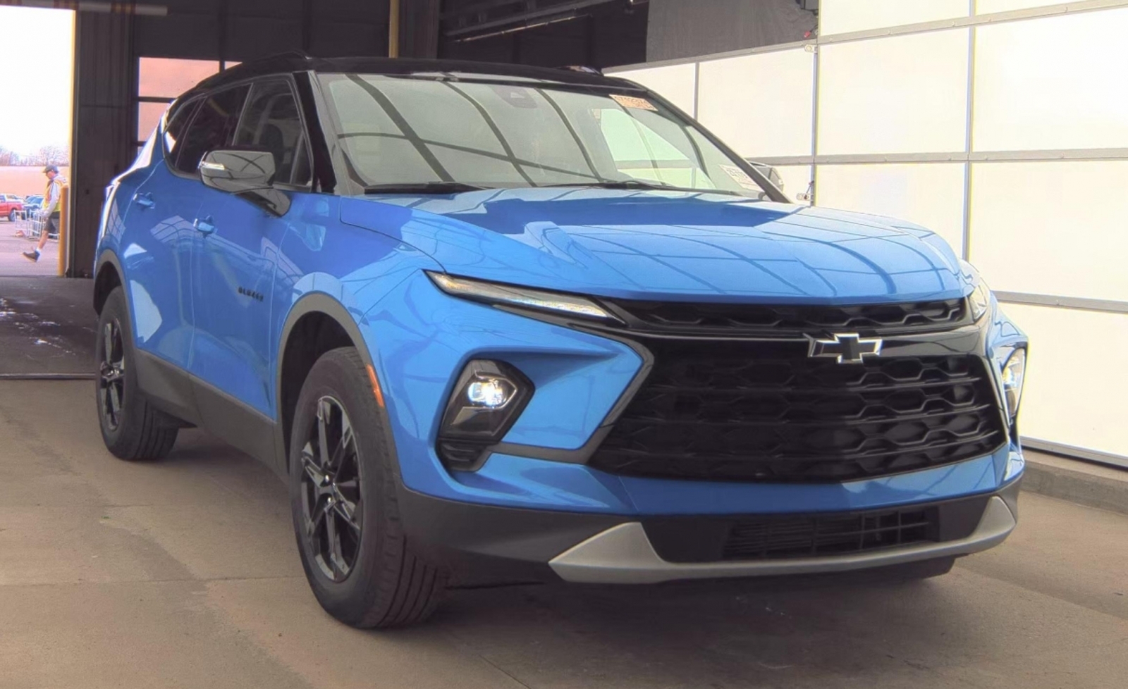 2024 Chevrolet Blazer FWD 3LT, 39903, Photo