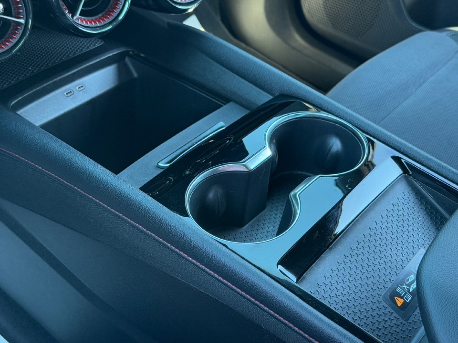 2024 Chevrolet Blazer EV eAWD RS, 39049, Photo