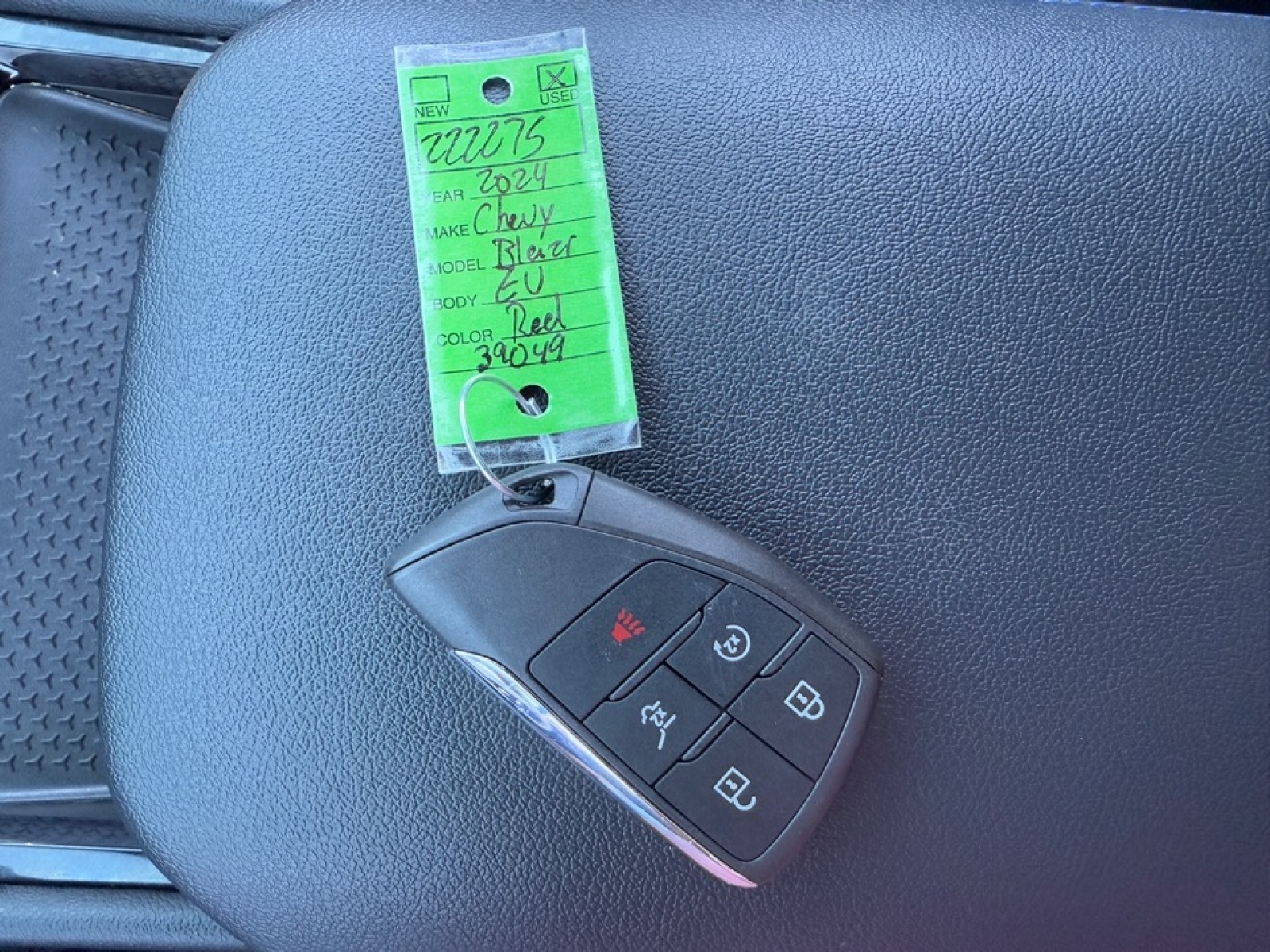 2024 Chevrolet Blazer EV eAWD RS, 39049, Photo