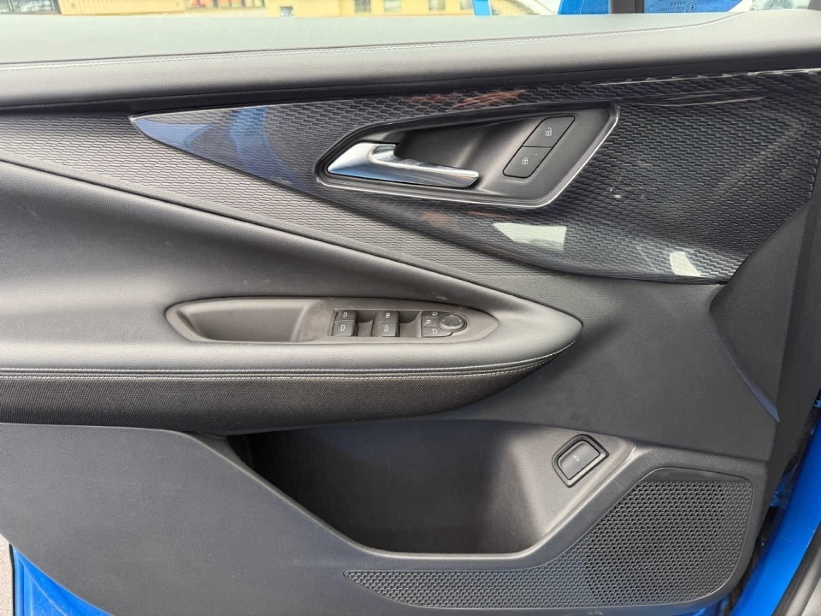 2024 Chevrolet Blazer EV eAWD 2LT, 39290, Photo