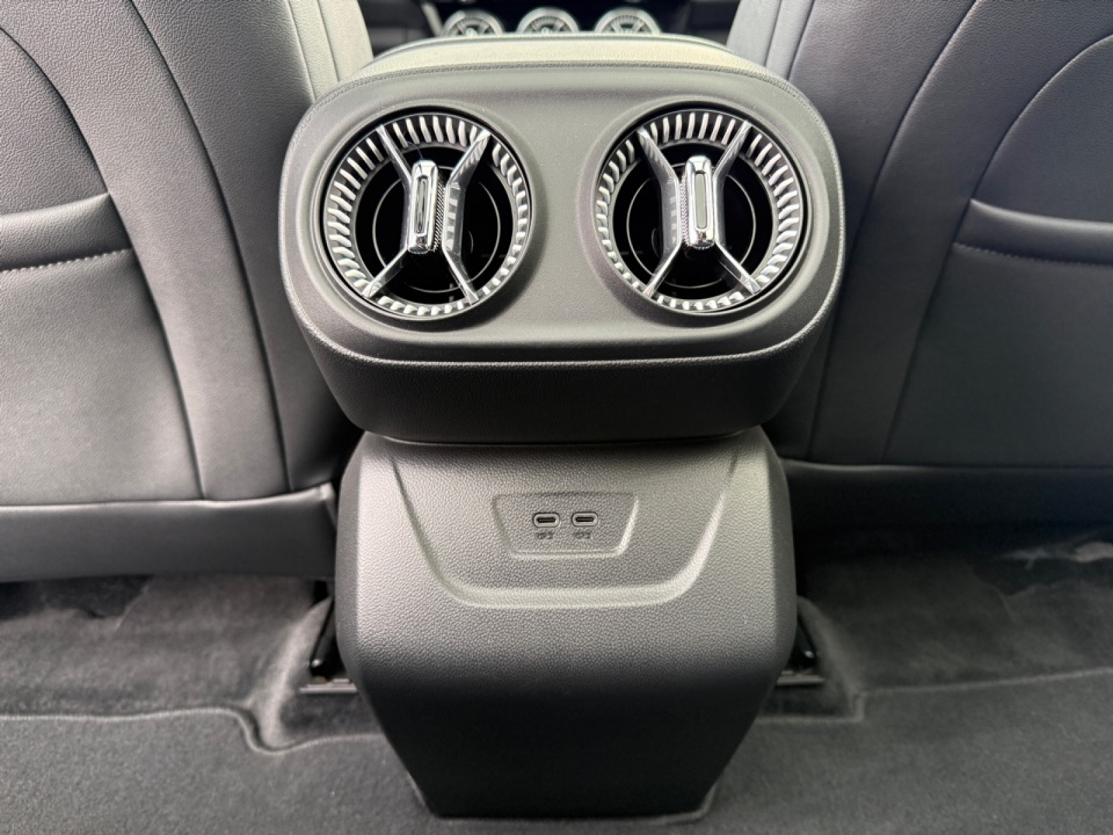 2024 Chevrolet Blazer EV eAWD 2LT, 39290, Photo