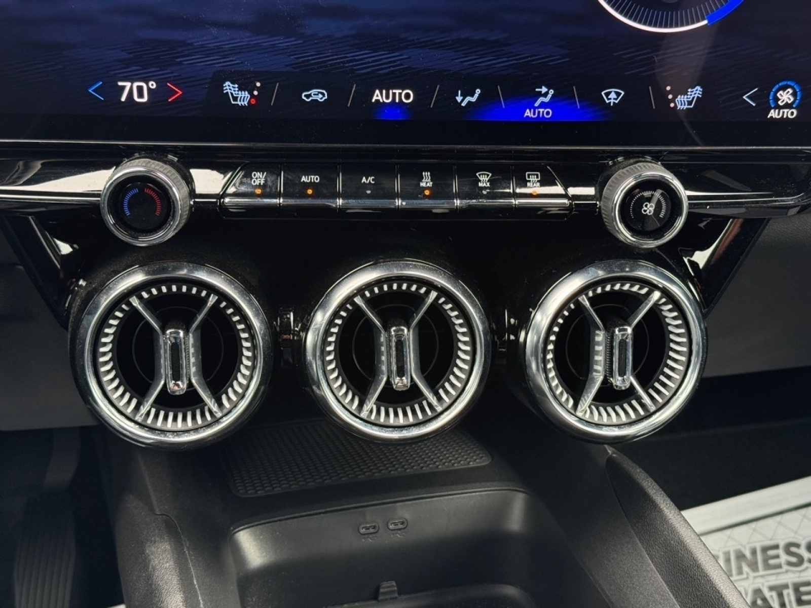 2024 Chevrolet Blazer EV eAWD 2LT, 39290, Photo