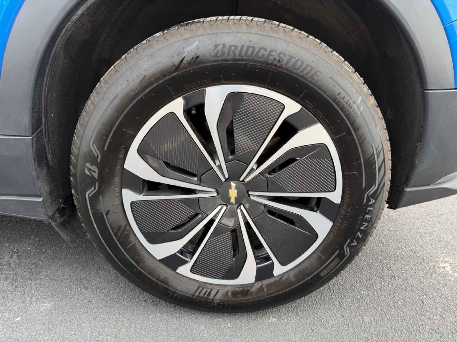 2024 Chevrolet Blazer EV eAWD 2LT, 39290, Photo