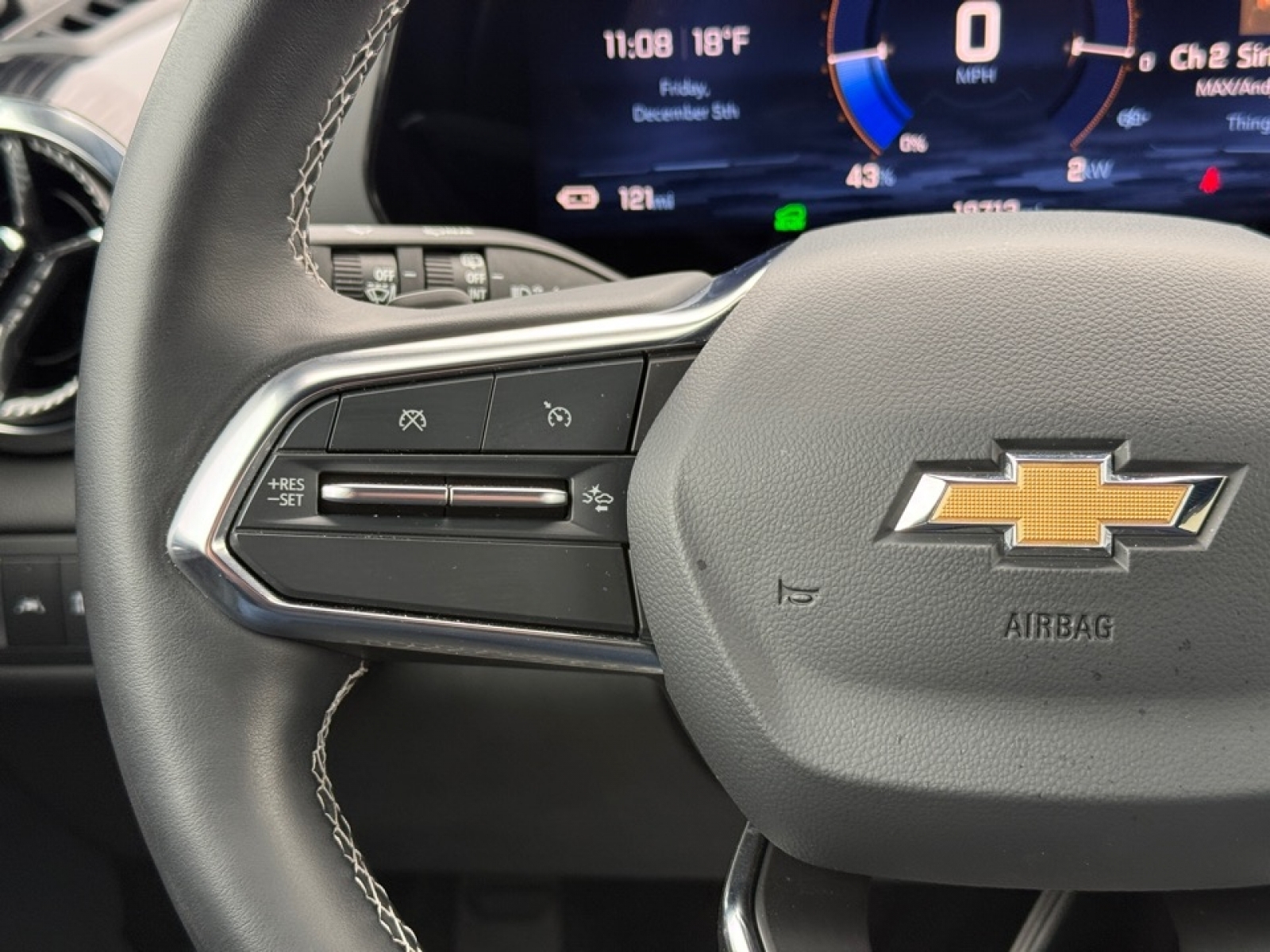 2024 Chevrolet Blazer EV eAWD 2LT, 39290, Photo