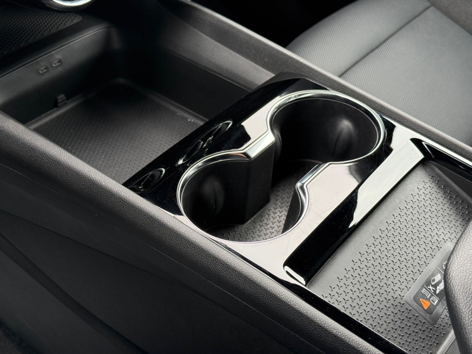 2024 Chevrolet Blazer EV eAWD 2LT, 39290, Photo