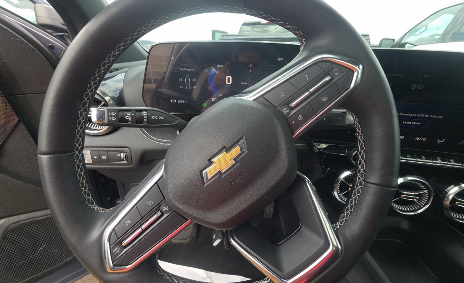 2024 Chevrolet Blazer EV eAWD 2LT, 39902, Photo