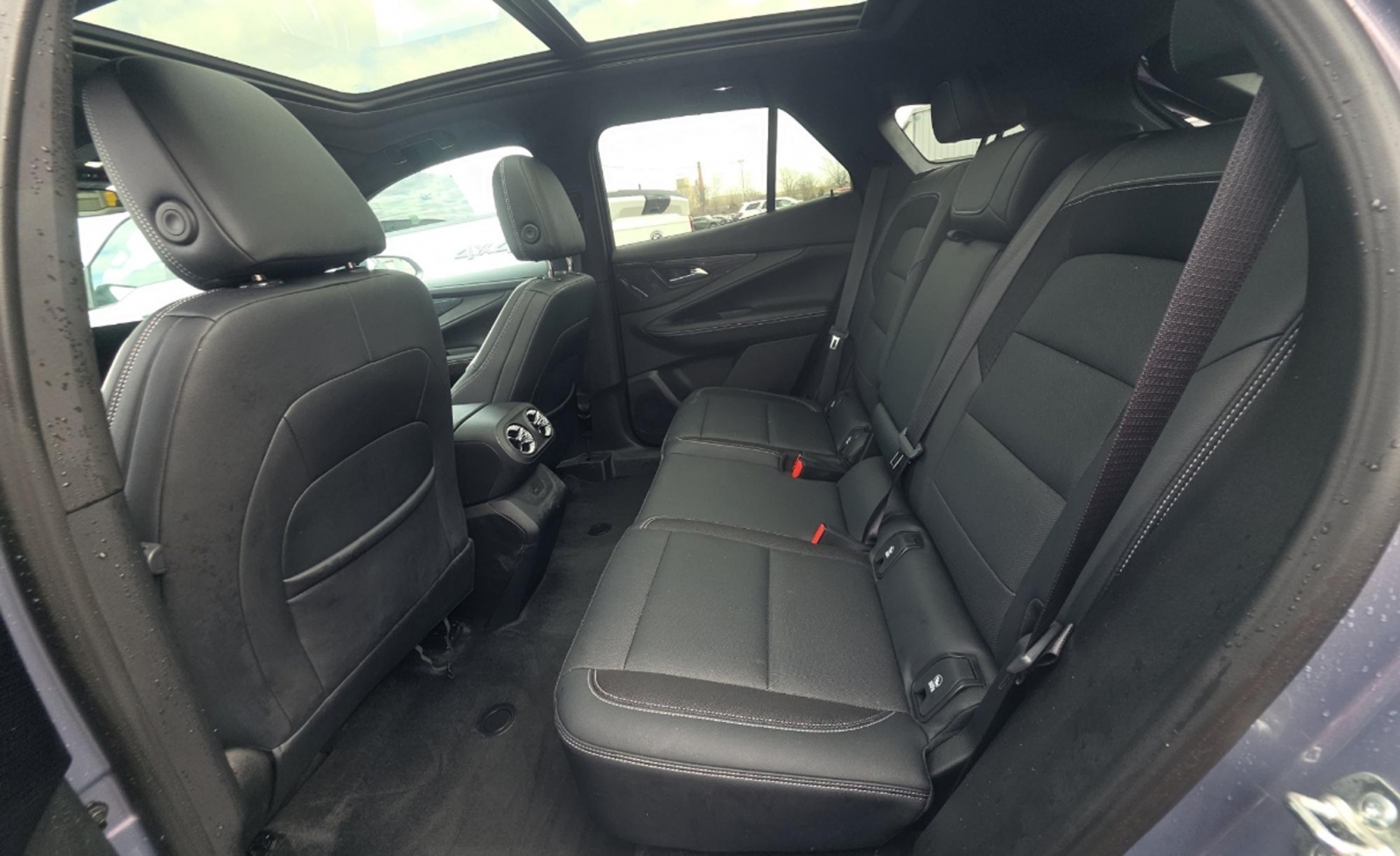 2024 Chevrolet Blazer EV eAWD 2LT, 39902, Photo