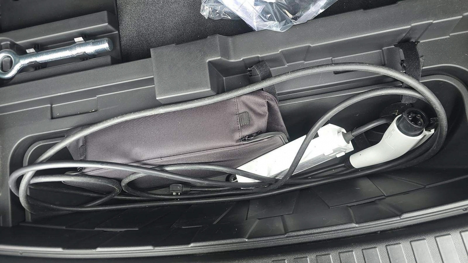 2024 Chevrolet Blazer EV eAWD 2LT, 39902, Photo