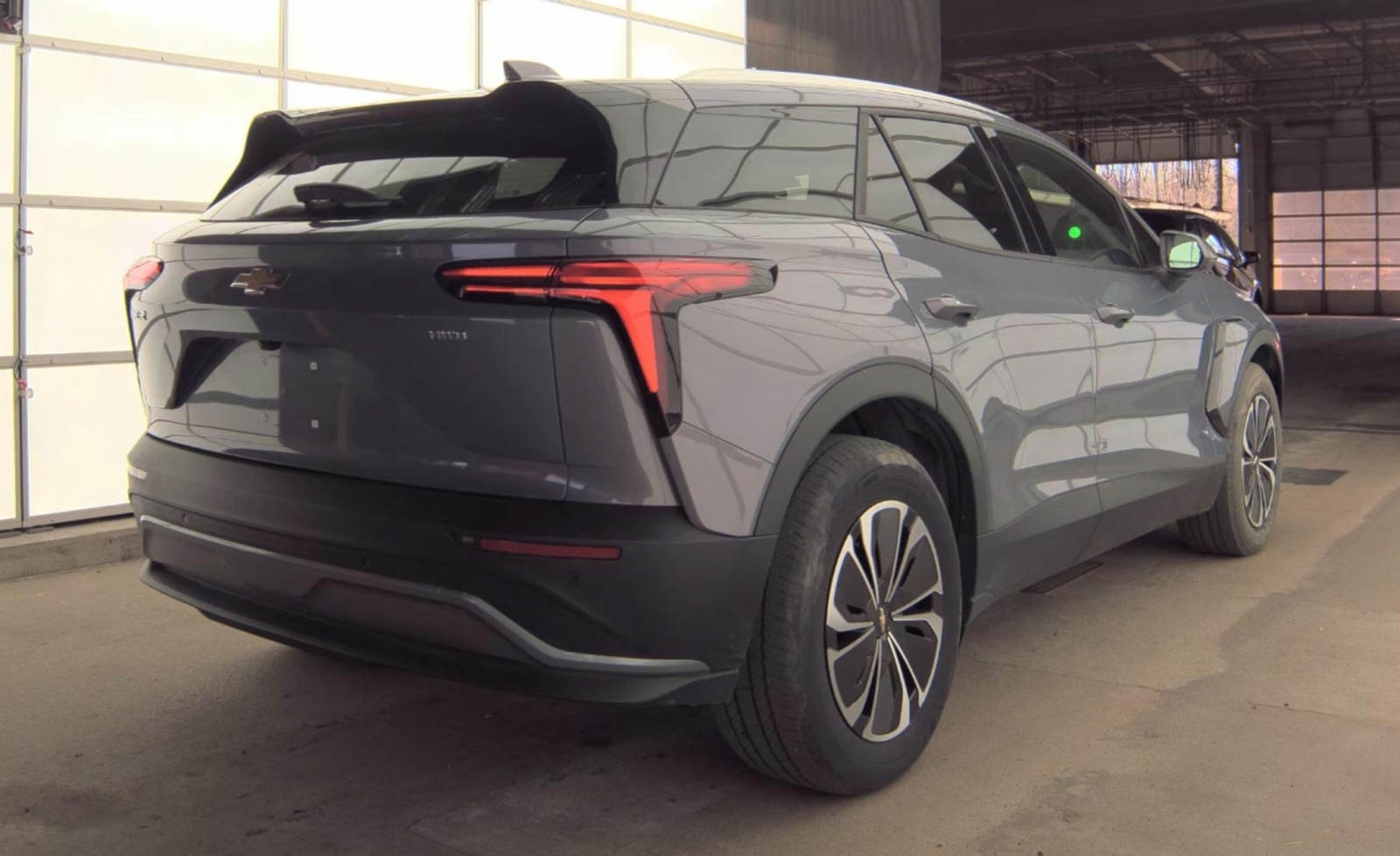 2024 Chevrolet Blazer EV eAWD 2LT, 39902, Photo