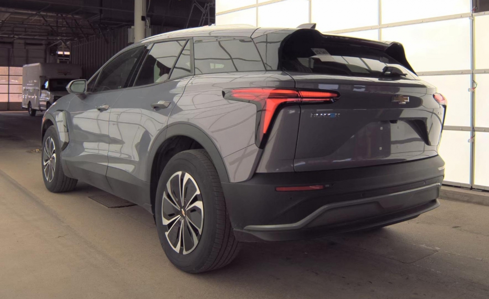 2024 Chevrolet Blazer EV eAWD 2LT, 39902, Photo