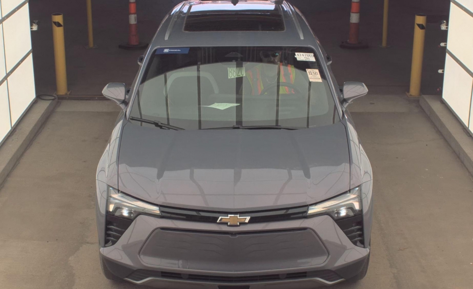 2024 Chevrolet Blazer EV eAWD 2LT, 39904, Photo