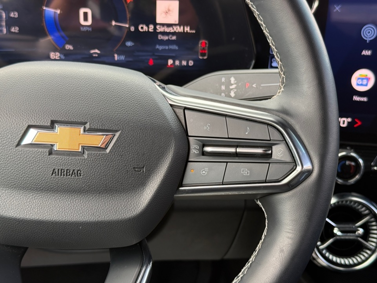 2024 Chevrolet Blazer EV eAWD 2LT, 39904, Photo