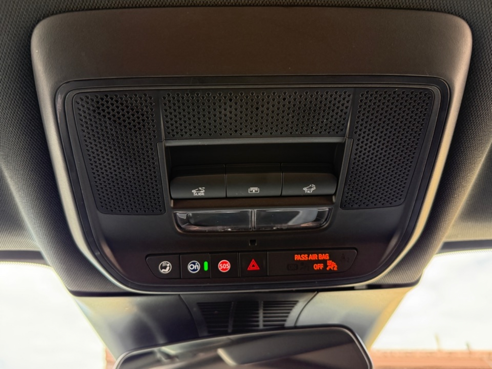 2024 Chevrolet Blazer EV eAWD 2LT, 39904, Photo