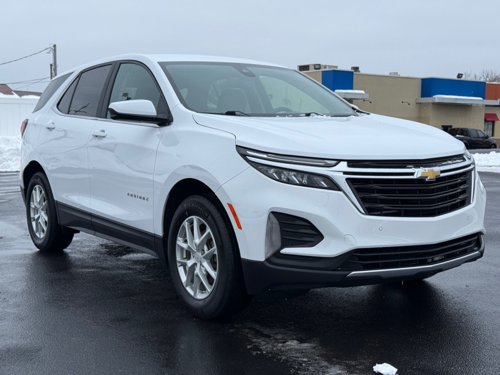 2024 Chevrolet Equinox FWD LT, 39411, Photo