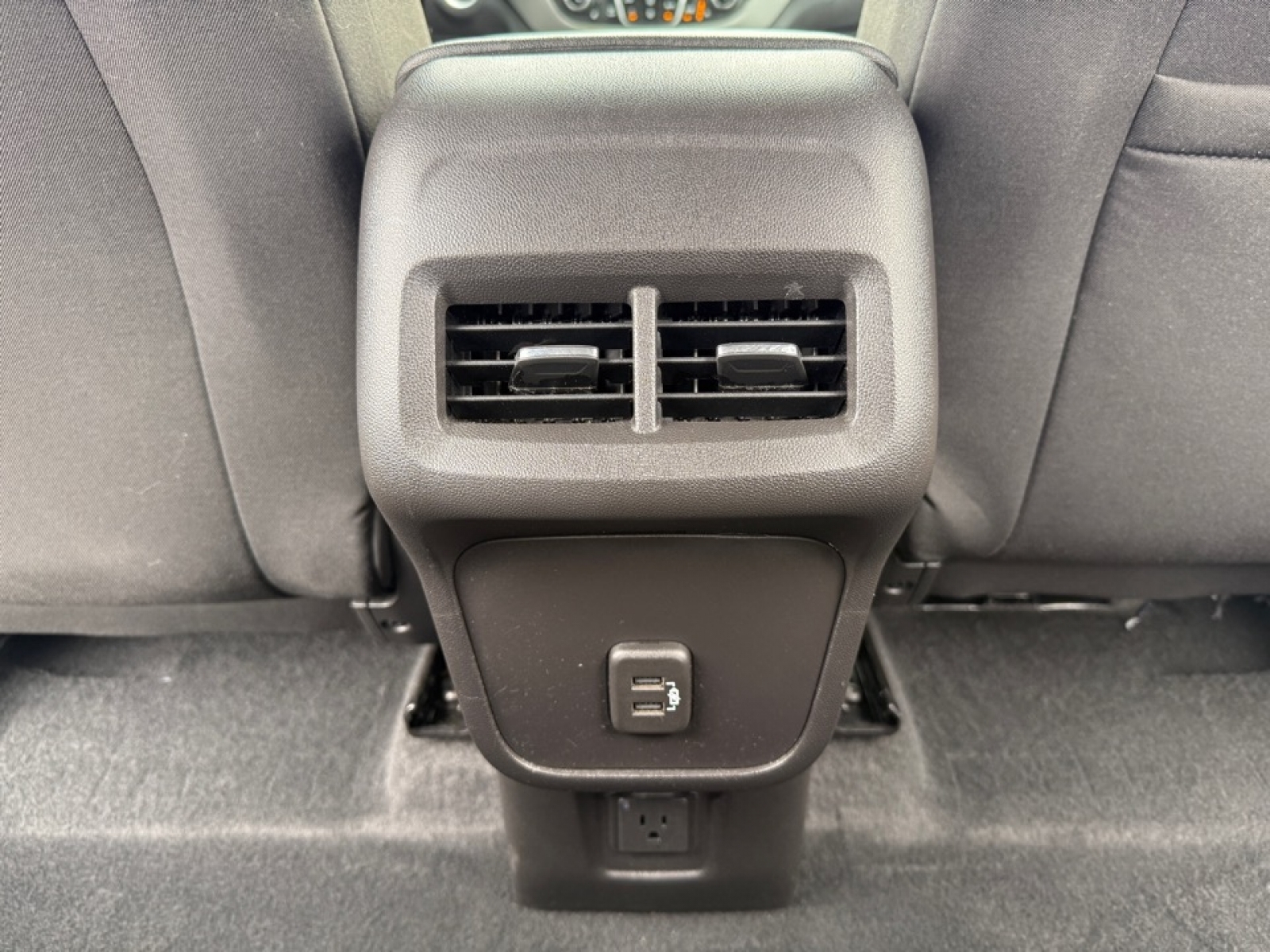 2024 Chevrolet Equinox AWD LT, 39696, Photo