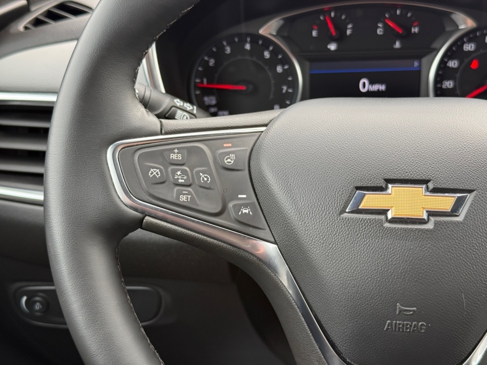 2024 Chevrolet Equinox AWD LT, 39696, Photo