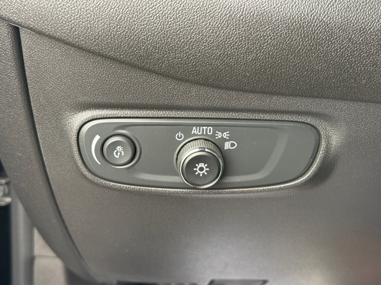 2024 Chevrolet Equinox AWD LT, 39696, Photo