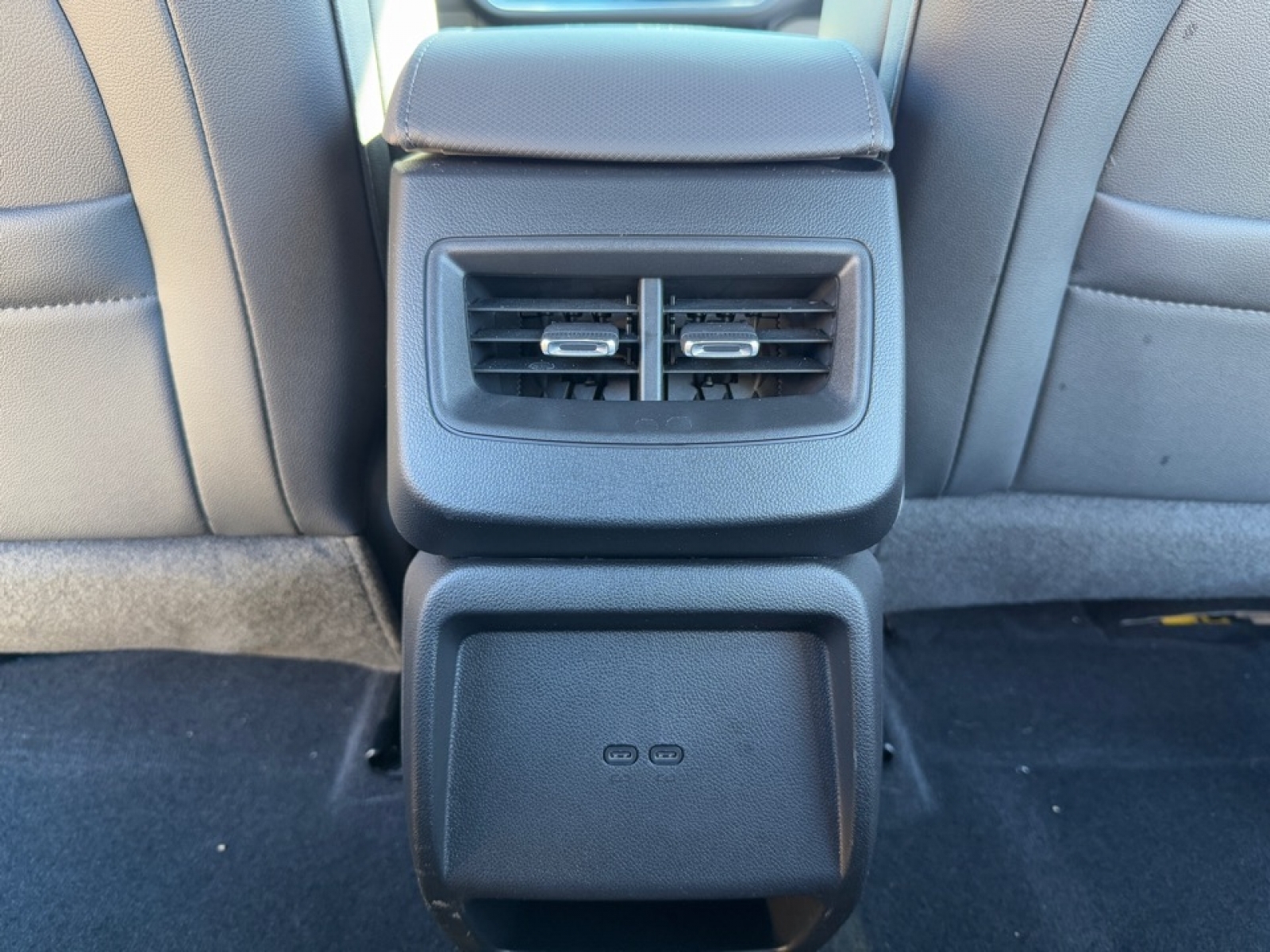 2024 Chevrolet Equinox EV LT, 39035, Photo