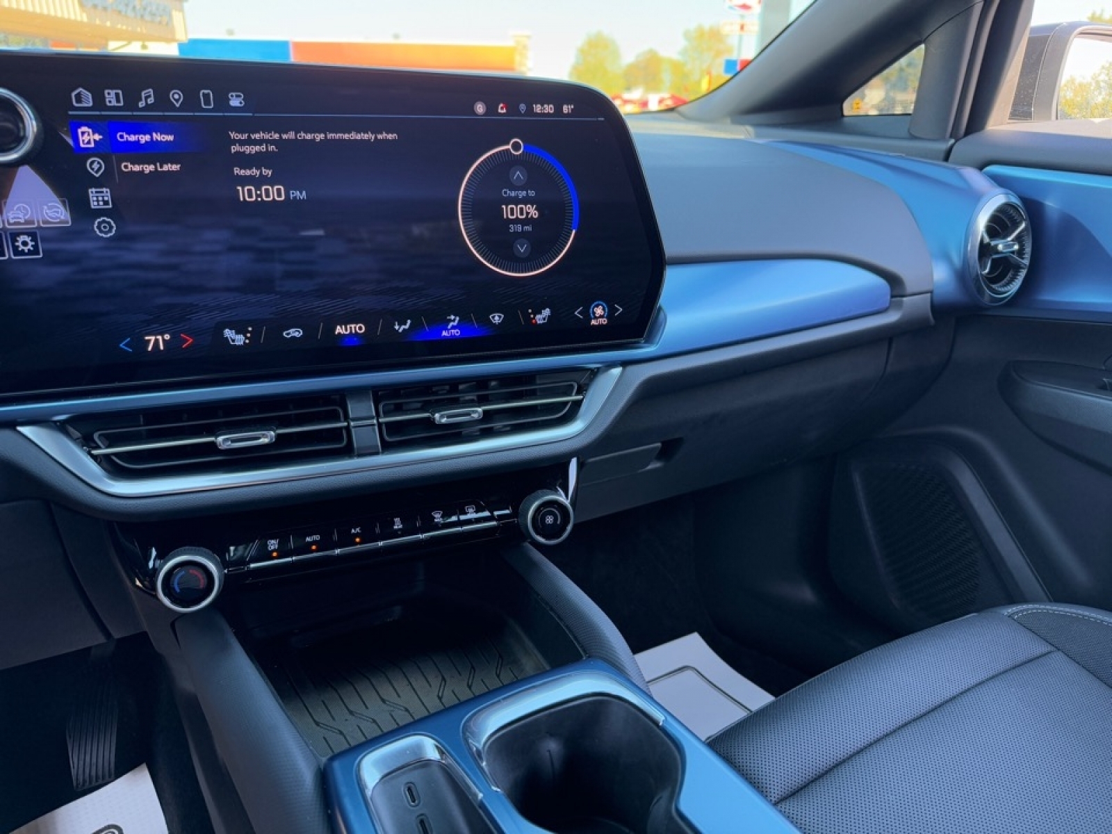 2024 Chevrolet Equinox EV LT, 39035, Photo