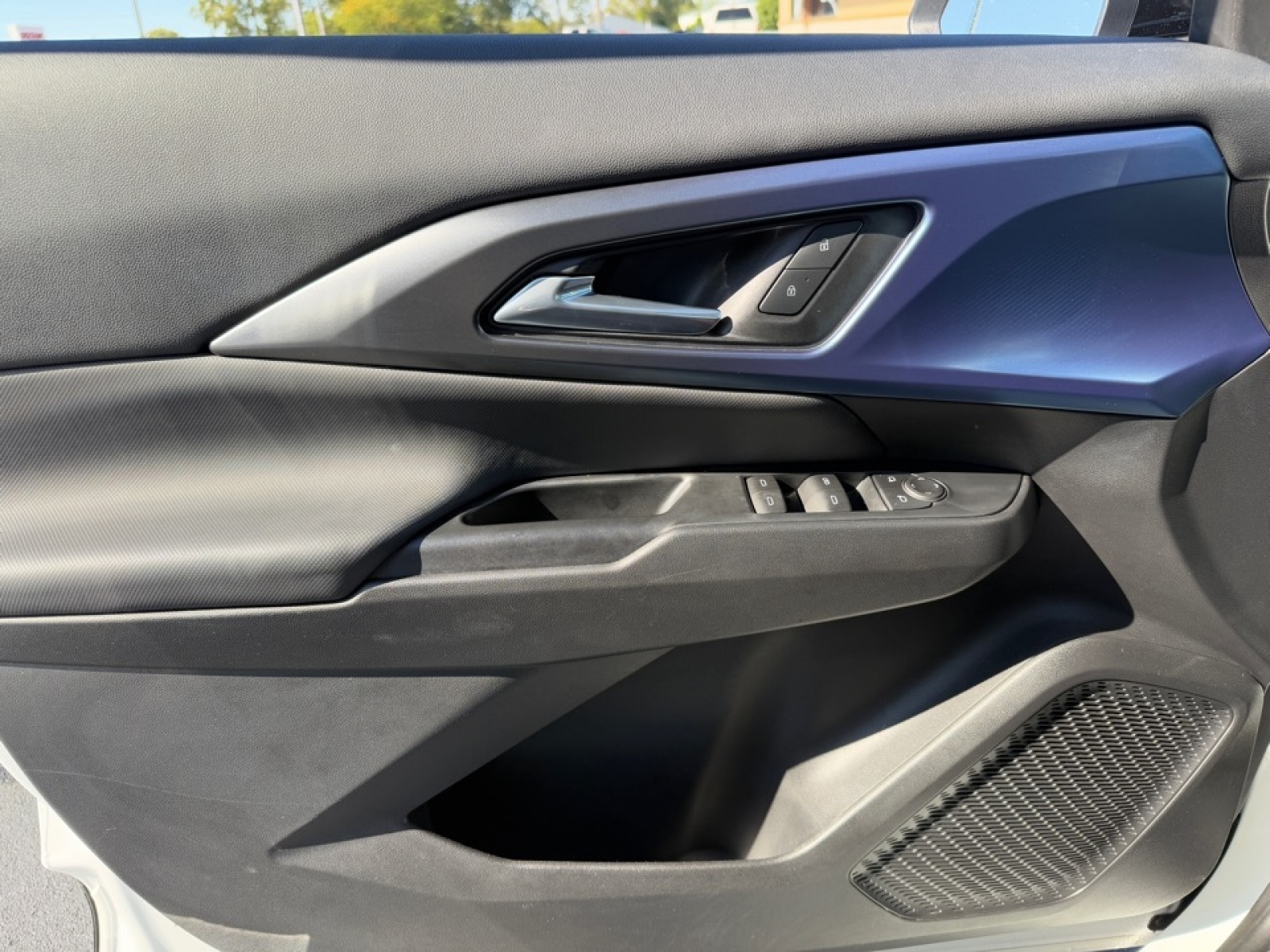 2024 Chevrolet Equinox EV LT, 39035, Photo