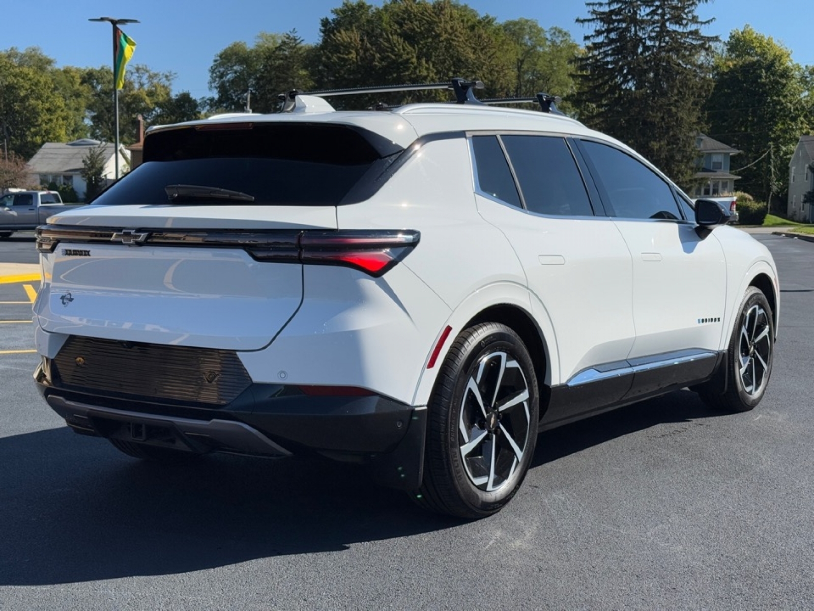 2024 Chevrolet Equinox EV LT, 39035, Photo