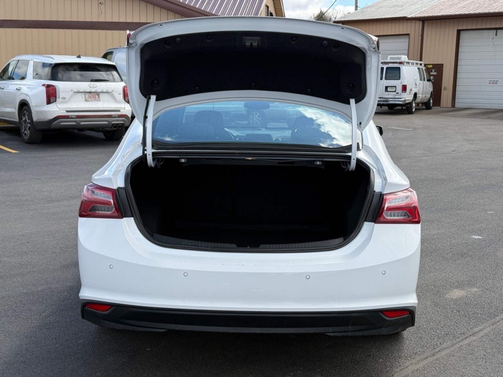 2024 Chevrolet Malibu 1LT, 39665, Photo