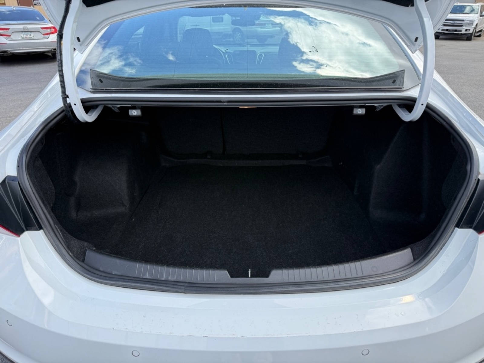 2024 Chevrolet Malibu 1LT, 39665, Photo