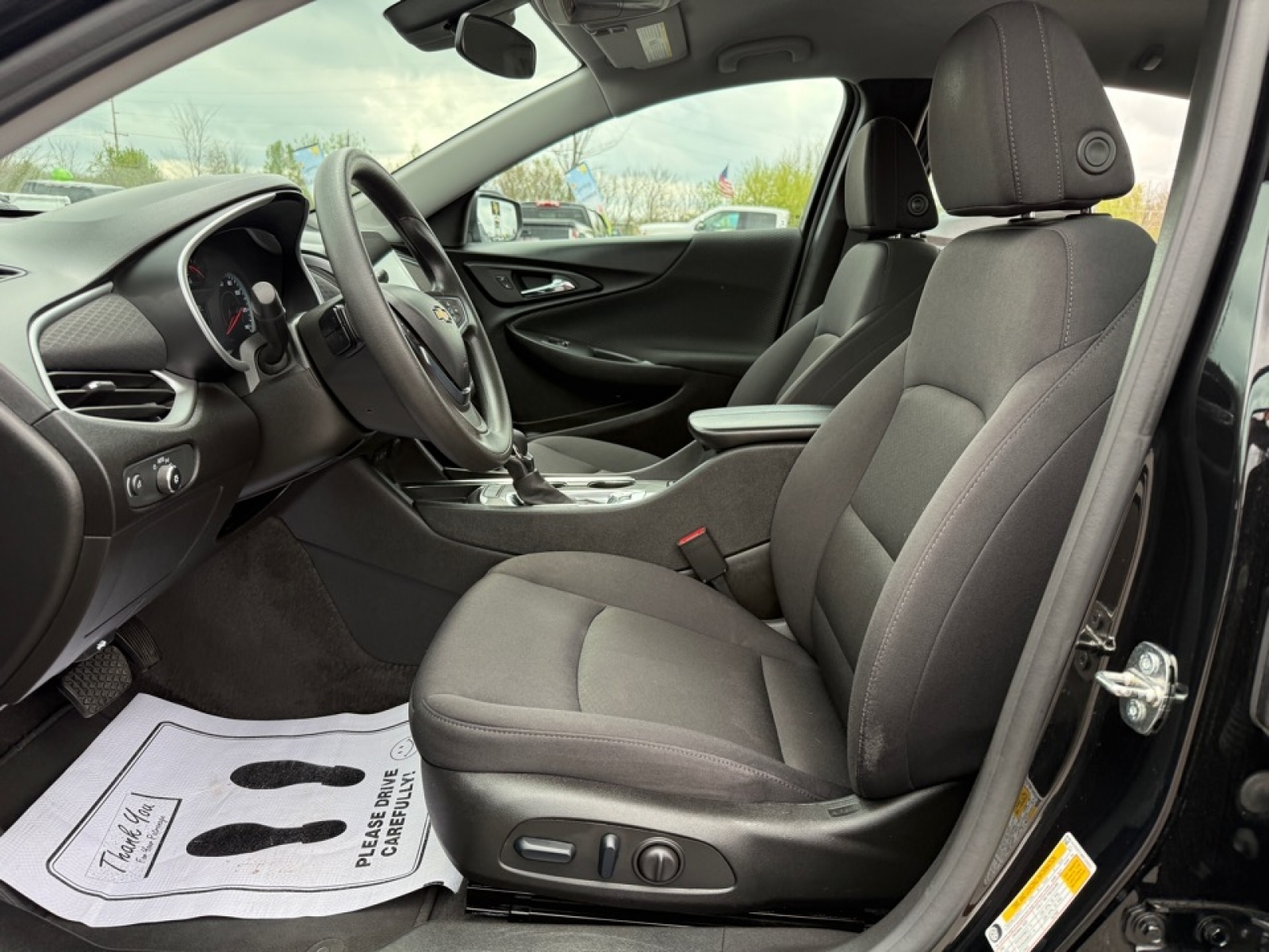 2024 Chevrolet Malibu FWD 1LT, 39744, Photo