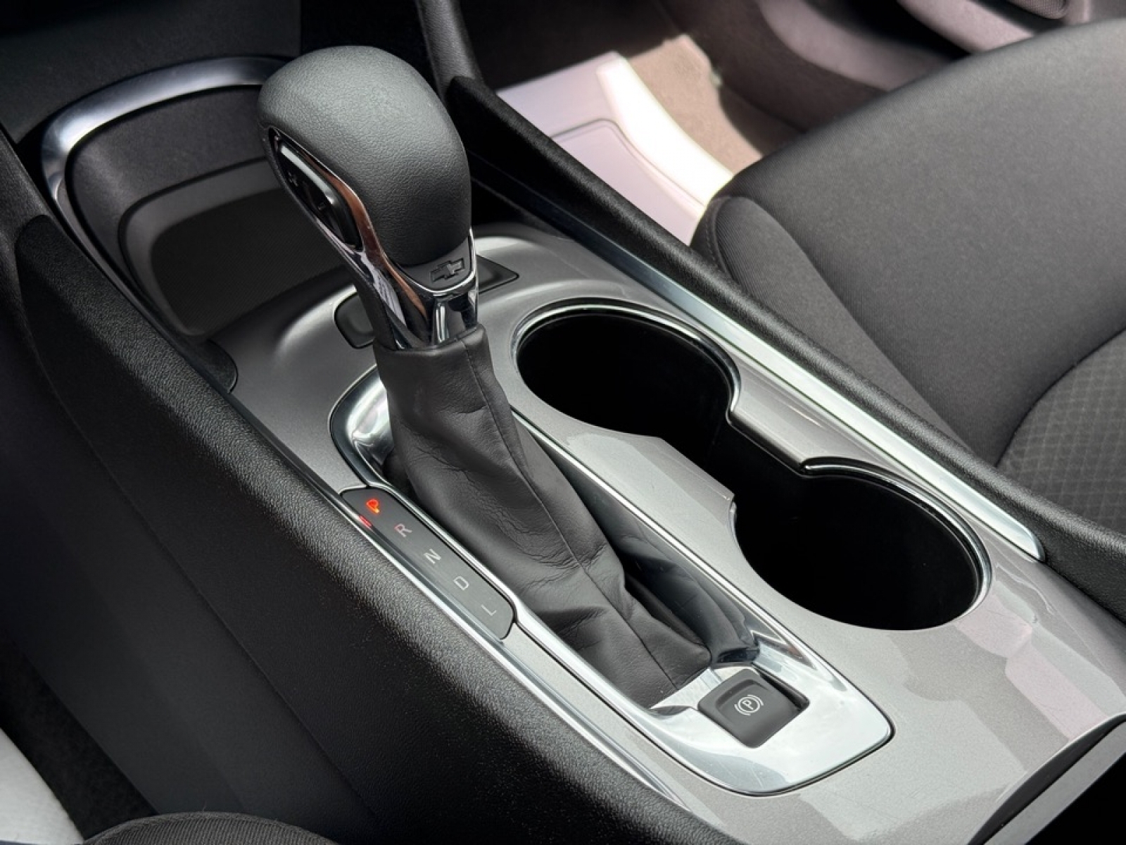 2024 Chevrolet Malibu FWD 1LT, 39744, Photo