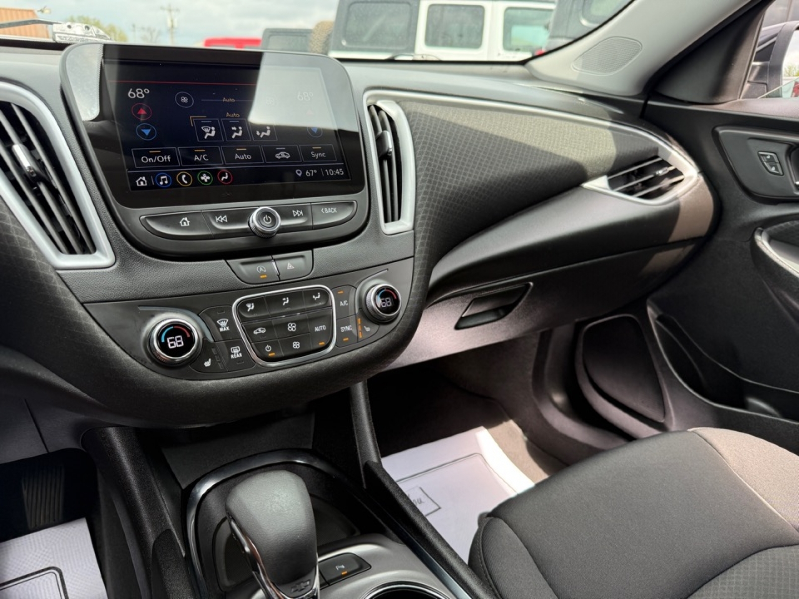 2024 Chevrolet Malibu FWD 1LT, 39744, Photo