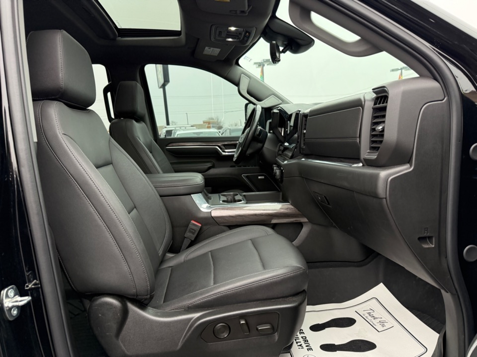 2024 Chevrolet Silverado 2500HD 4WD Crew Cab Standard Bed LTZ, 39213, Photo