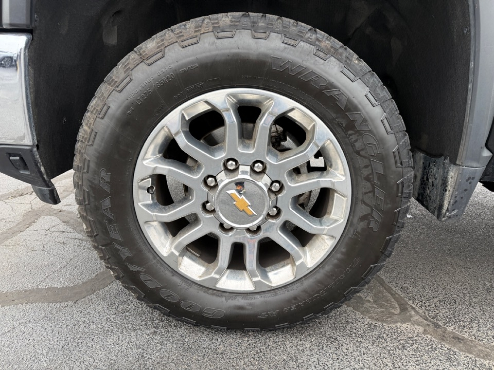 2024 Chevrolet Silverado 2500HD 4WD Crew Cab Standard Bed LTZ, 39213, Photo