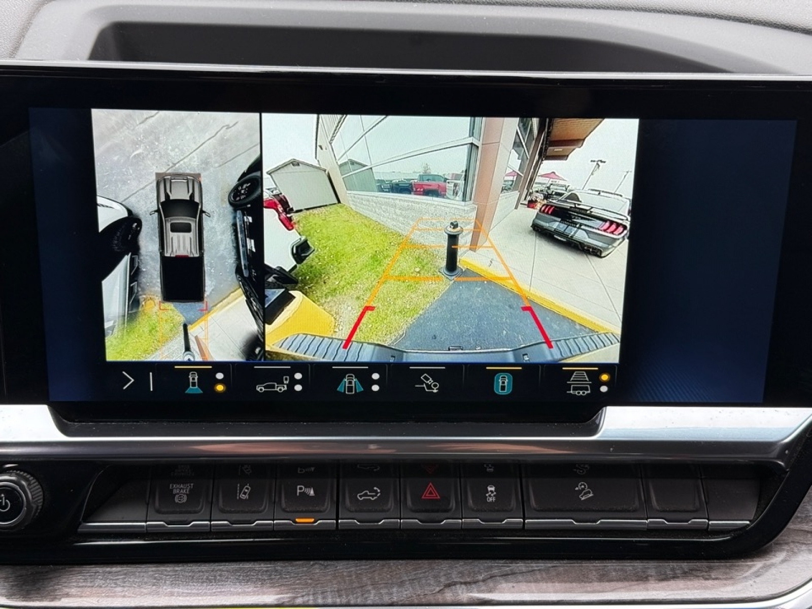 2024 Chevrolet Silverado 2500HD 4WD Crew Cab Standard Bed LTZ, 39213, Photo