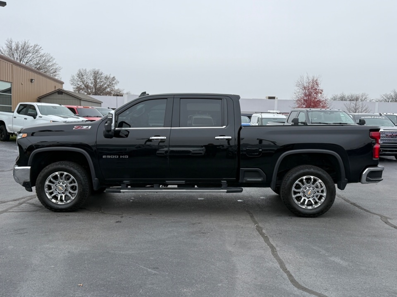 2024 Chevrolet Silverado 2500HD 4WD Crew Cab Standard Bed LTZ, 39213, Photo