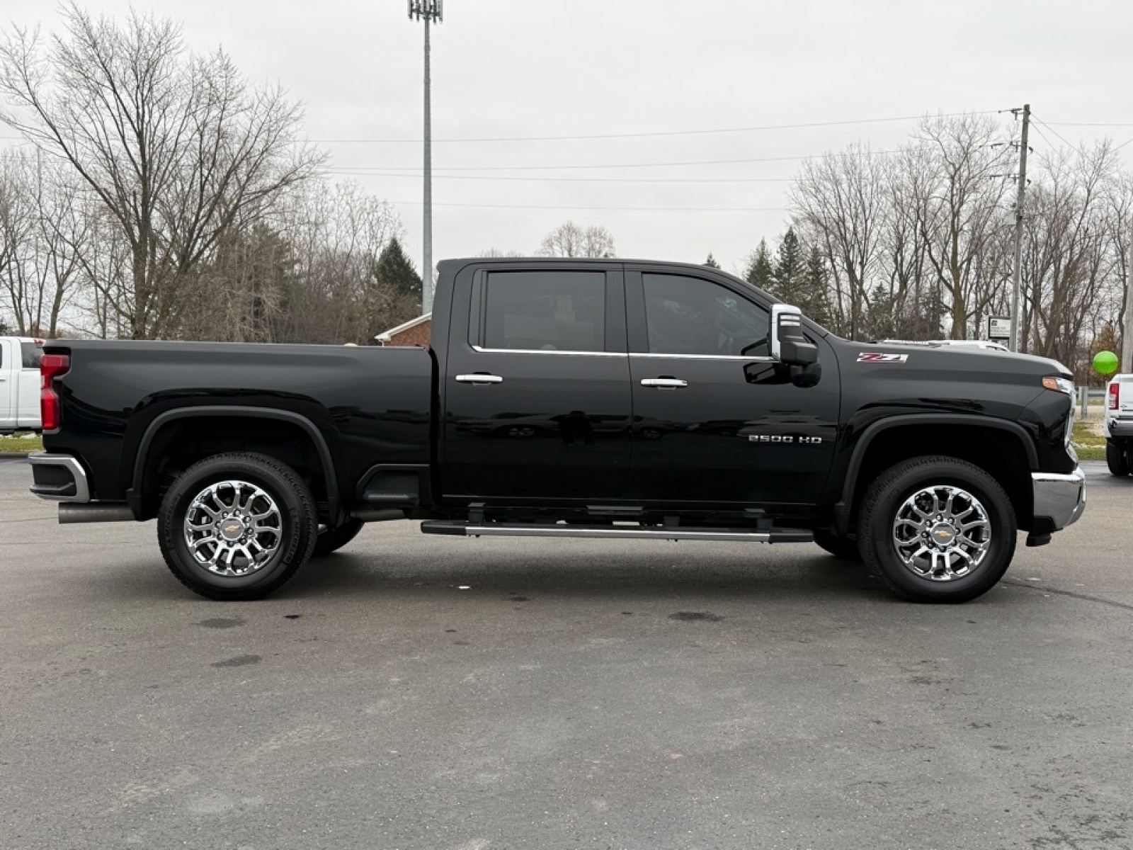2024 Chevrolet Silverado 2500HD 4WD Crew Cab Standard Bed LTZ, 39214, Photo