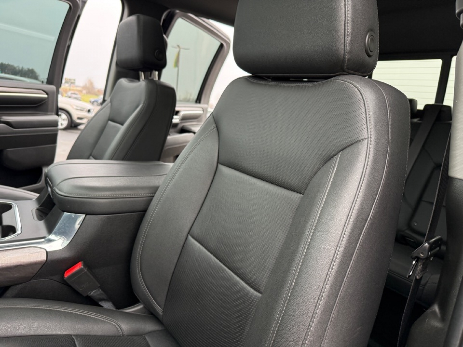 2024 Chevrolet Silverado 2500HD 4WD Crew Cab Standard Bed LTZ, 39214, Photo