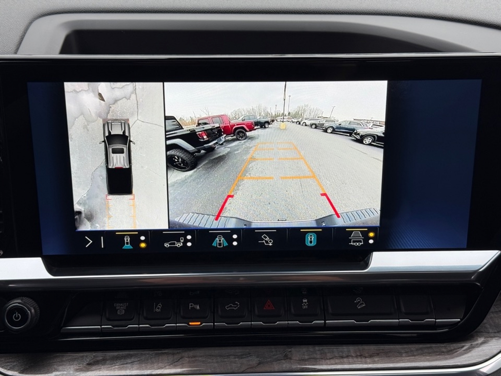 2024 Chevrolet Silverado 2500HD 4WD Crew Cab Standard Bed LTZ, 39214, Photo