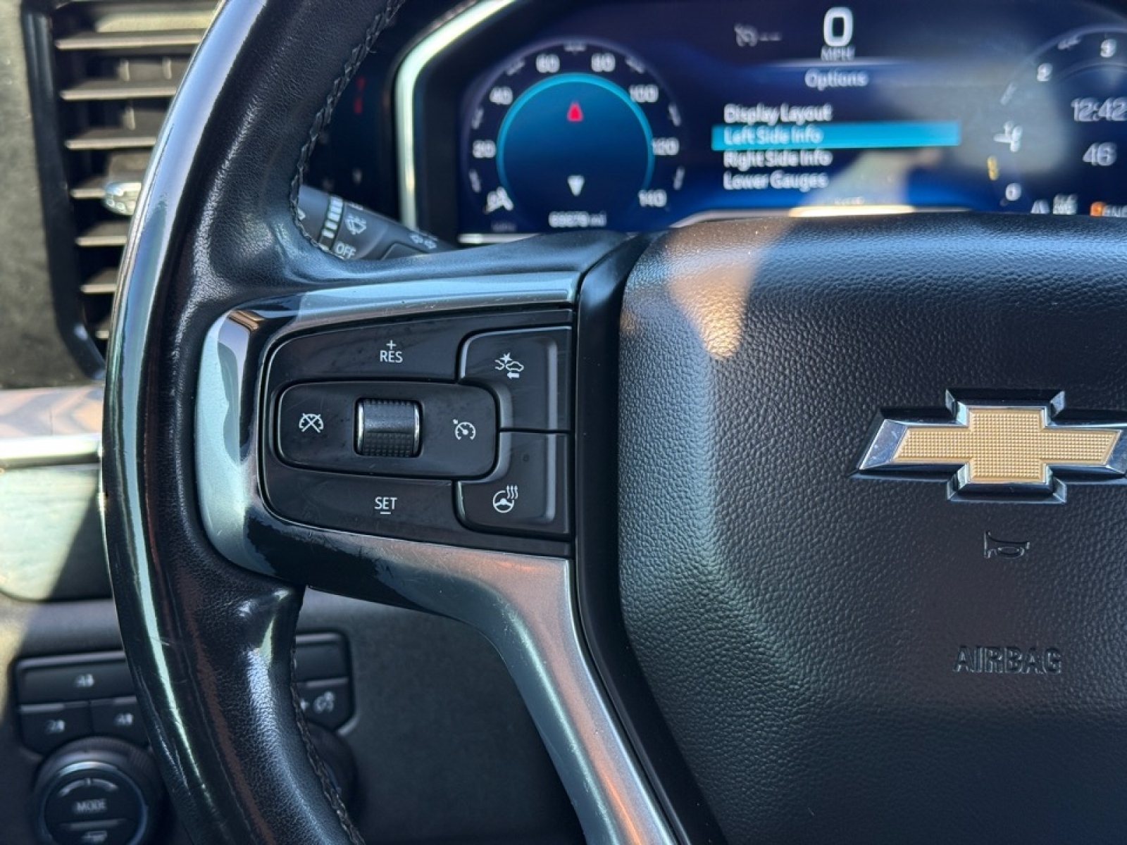 2024 Chevrolet Silverado 2500HD 4WD Crew Cab Standard Bed LT, 39240, Photo