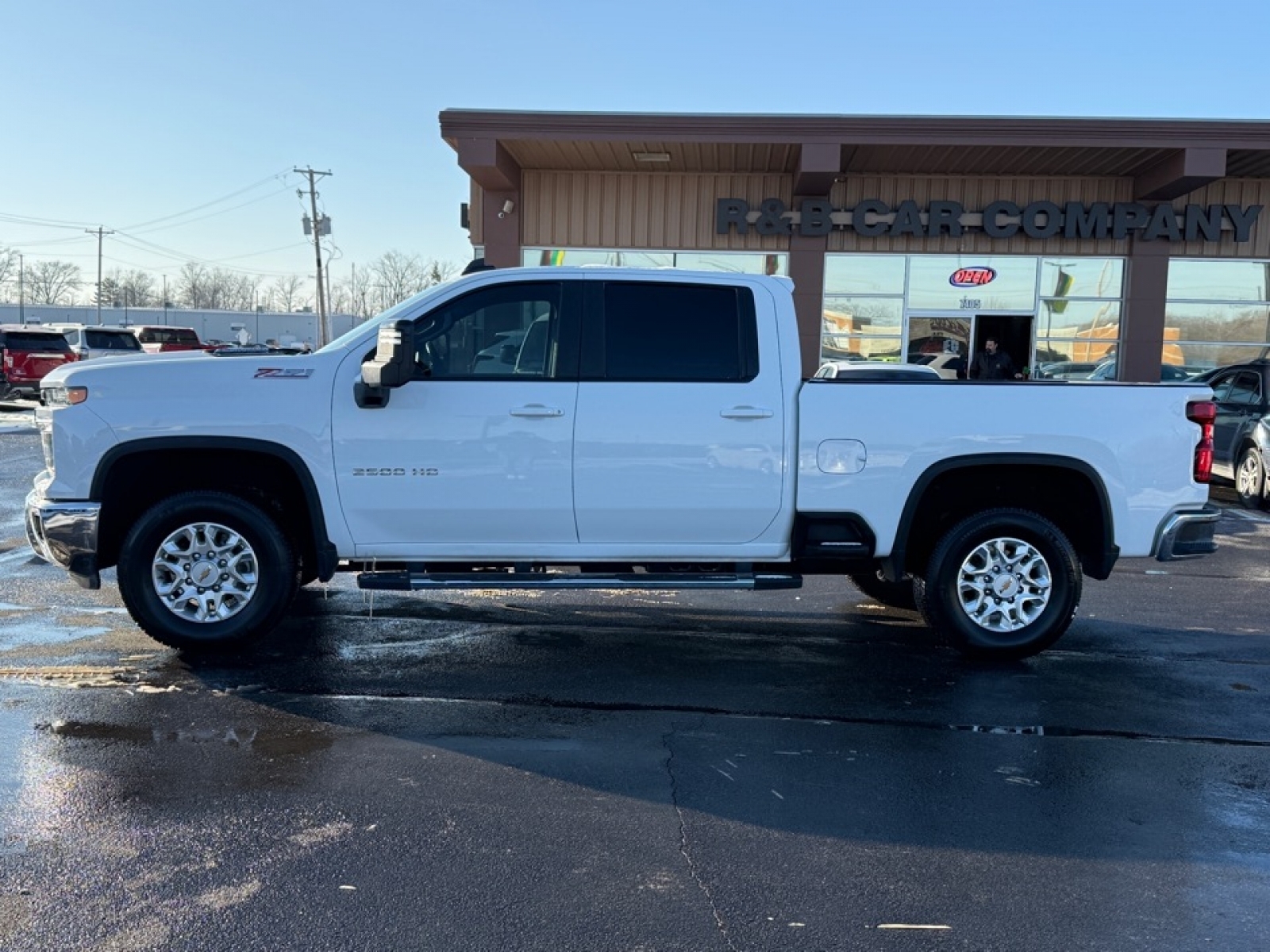 2024 Chevrolet Silverado 2500HD 4WD Crew Cab Standard Bed LT, 39240, Photo