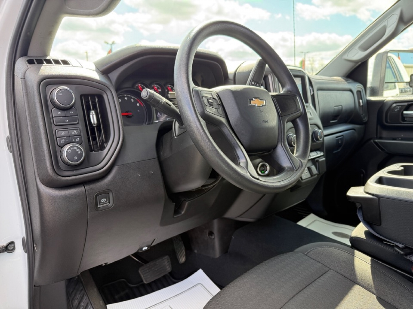 2024 Chevrolet Silverado 2500HD 4WD Crew Cab Standard Bed Custom, 39597, Photo