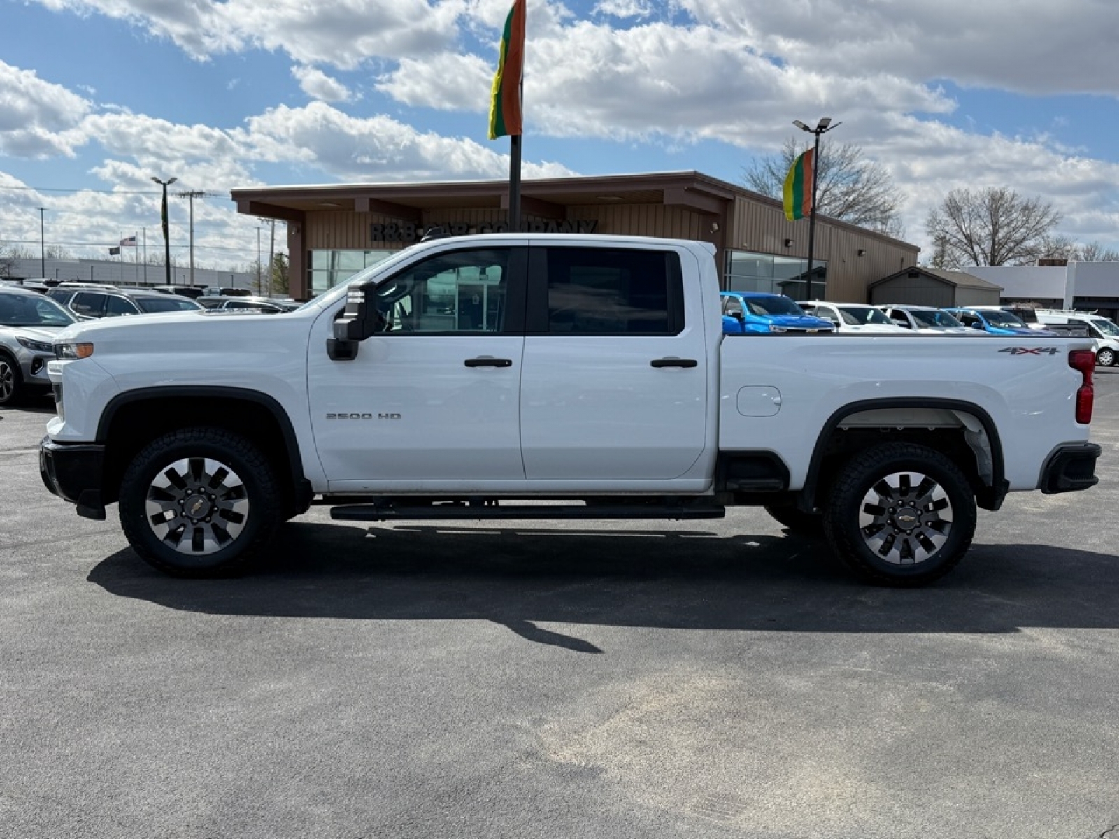 2024 Chevrolet Silverado 2500HD 4WD Crew Cab Standard Bed Custom, 39597, Photo